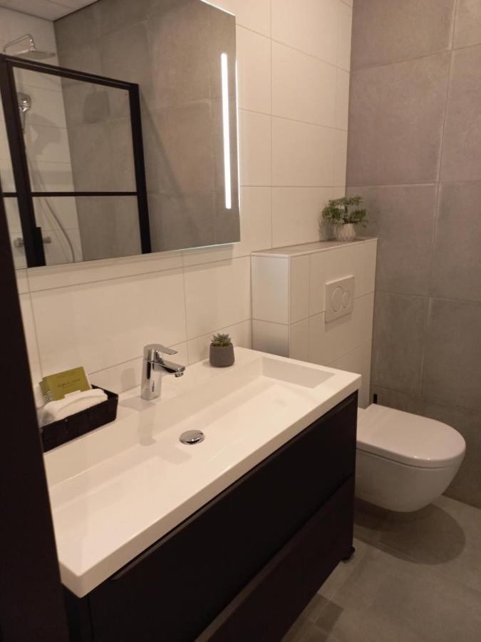 Boutique Hotel De Oude Veste Хеллевутслёйс Экстерьер фото